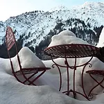 Allgaeu Huettenflair Bergblick