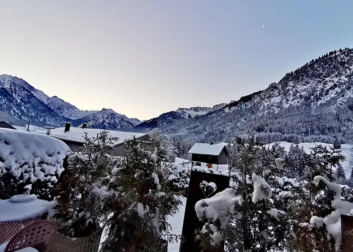Allgaeu Huettenflair Bergblick Bad Hindelang